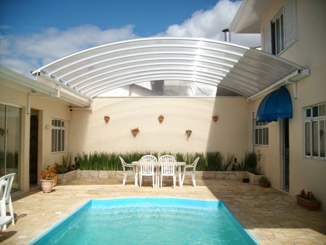 Cobertura em Policarbonato